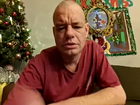 Snapshot of Maikel1981-NL chatting on 01-11-25, 09:57 Maikel1981-NL online show from 01-11-25, 09:57