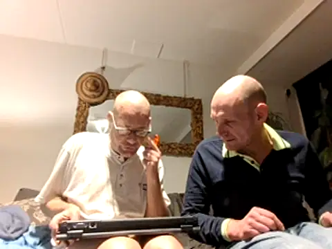 Snapshot of Maikel1981-NL chatting on 03-20-25, 03:13 Maikel1981-NL online show from 03-20-25, 03:13