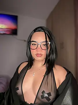 Snapshot of Lucy_wilson5 chatting on 03-20-25, 04:07 Lucy wilson5 online show from 03-20-25, 04:07