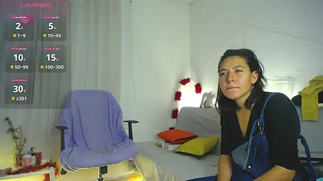 Snapshot of 911Calling chatting on 12-30-24, 03:47 911Calling online show from 12-30-24, 03:47