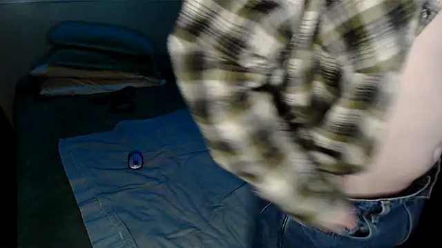 Snapshot of slam_bro chatting on 02-02-25, 01:34 slam bro online show from 02-02-25, 01:34