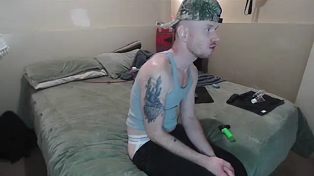 Snapshot of slam_bro chatting on 02-13-25, 03:18 slam bro online show from 02-13-25, 03:18