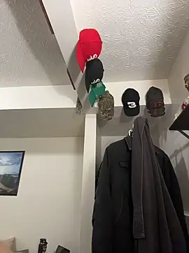 Snapshot of slam_bro chatting on 12-14-25, 12:49 slam bro online show from 12-14-25, 12:49