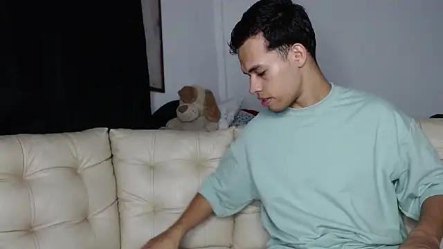 Snapshot of alexandra_lorens chatting on 10-17-25, 01:42 alexandra lorens online show from 10-17-25, 01:42