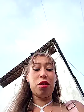 Snapshot of samy-blonde chatting on 01-06-25, 11:09 samy-blonde online show from 01-06-25, 11:09
