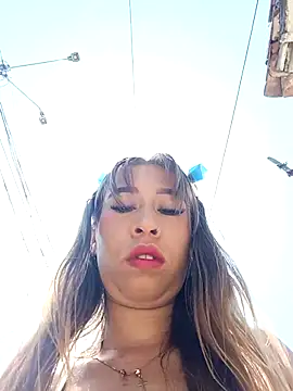 Snapshot of samy-blonde chatting on 01-12-25, 04:40 samy-blonde online show from 01-12-25, 04:40