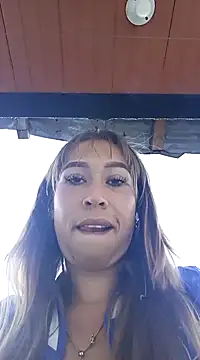 Snapshot of samy-blonde chatting on 01-18-25, 10:39 samy-blonde online show from 01-18-25, 10:39