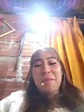 Snapshot of samy-blonde chatting on 03-12-25, 02:56 samy-blonde online show from 03-12-25, 02:56