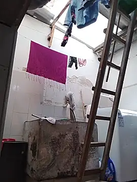 Snapshot of DirtyStefaniax chatting on 12-17-25, 05:30 DirtyStefaniax online show from 12-17-25, 05:30