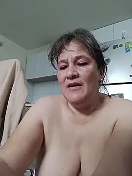 Snapshot of DirtyStefaniax chatting on 01-05-26, 05:27 DirtyStefaniax online show from 01-05-26, 05:27