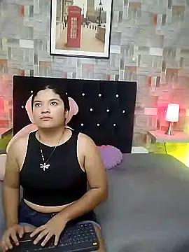 Snapshot of aaron_antonella_mds chatting on 02-05-25, 07:42 aaron antonella mds online show from 02-05-25, 07:42