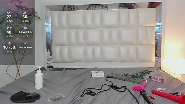 Snapshot of Alhana_pulido chatting on 12-05-24, 01:36 Alhana pulido online show from 12-05-24, 01:36