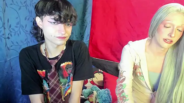 Snapshot of Bloody_lamb chatting on 01-13-26, 11:32 Bloody lamb online show from 01-13-26, 11:32