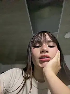 angel natural online show from 03-18-25, 01:43