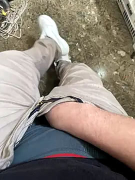 Snapshot of Hjsjsjsjjd chatting on 09-24-25, 03:59 Hjsjsjsjjd online show from 09-24-25, 03:59