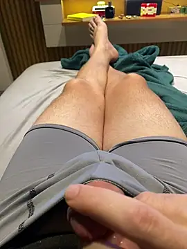 Snapshot of Hjsjsjsjjd chatting on 02-14-26, 09:17 Hjsjsjsjjd online show from 02-14-26, 09:17