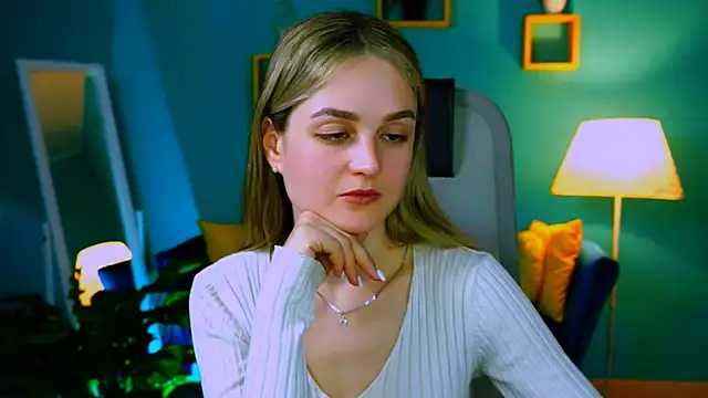 DeboraLarson online show from 03-09-25, 02:32