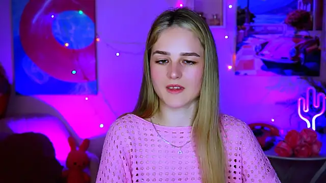 DeboraLarson online show from 03-21-25, 04:49