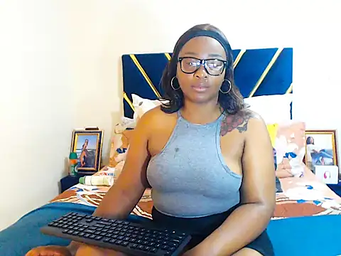 Snapshot of veronica1xxx chatting on 01-12-26, 09:09 veronica1xxx online show from 01-12-26, 09:09