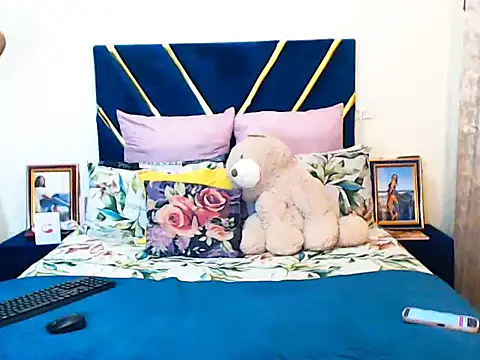 Snapshot of veronica1xxx chatting on 02-27-26, 09:15 veronica1xxx online show from 02-27-26, 09:15