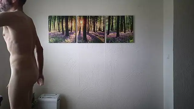 Snapshot of Harry_Boldt chatting on 12-18-24, 11:13 Harry Boldt online show from 12-18-24, 11:13