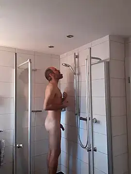 Snapshot of Harry_Boldt chatting on 01-18-25, 07:59 Harry Boldt online show from 01-18-25, 07:59