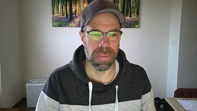 Snapshot of Harry_Boldt chatting on 11-04-25, 07:07 Harry Boldt online show from 11-04-25, 07:07