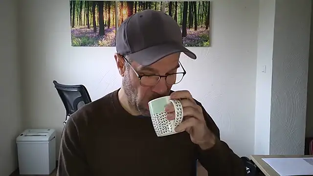 Snapshot of Harry_Boldt chatting on 11-11-25, 07:52 Harry Boldt online show from 11-11-25, 07:52