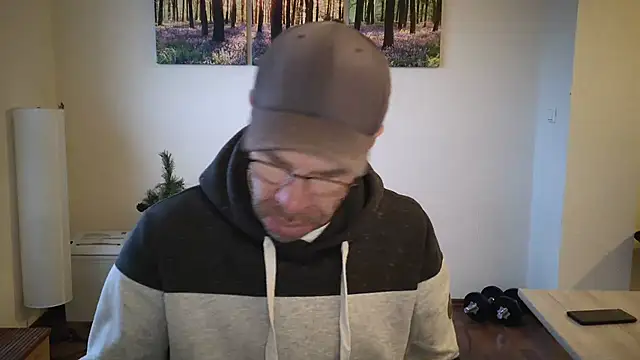 Snapshot of Harry_Boldt chatting on 11-25-25, 07:08 Harry Boldt online show from 11-25-25, 07:08