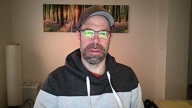 Snapshot of Harry_Boldt chatting on 12-02-25, 07:14 Harry Boldt online show from 12-02-25, 07:14