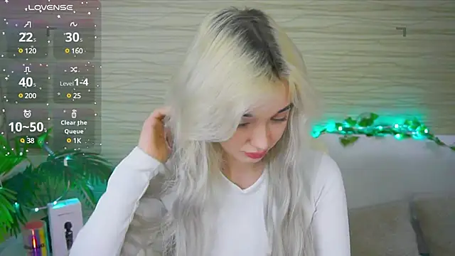 Ashley S online show from 03-11-25, 11:15