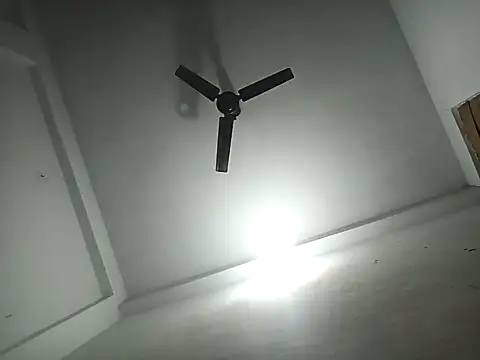 Snapshot of pintuS40 chatting on 01-02-25, 03:40 pintuS40 online show from 01-02-25, 03:40