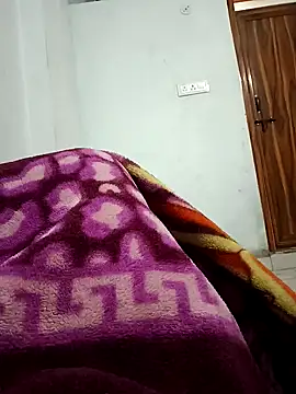 Snapshot of pintuS40 chatting on 01-06-25, 04:23 pintuS40 online show from 01-06-25, 04:23