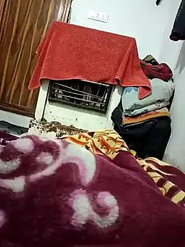 Snapshot of pintuS40 chatting on 01-08-25, 03:28 pintuS40 online show from 01-08-25, 03:28