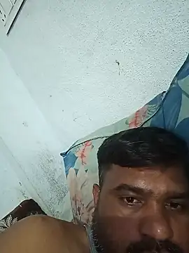 Snapshot of pintuS40 chatting on 01-11-25, 04:14 pintuS40 online show from 01-11-25, 04:14