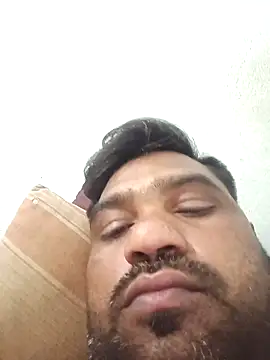 Snapshot of pintuS40 chatting on 01-19-25, 04:04 pintuS40 online show from 01-19-25, 04:04