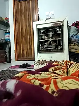 Snapshot of pintuS40 chatting on 01-28-25, 03:15 pintuS40 online show from 01-28-25, 03:15