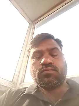 Snapshot of pintuS40 chatting on 02-04-25, 03:54 pintuS40 online show from 02-04-25, 03:54