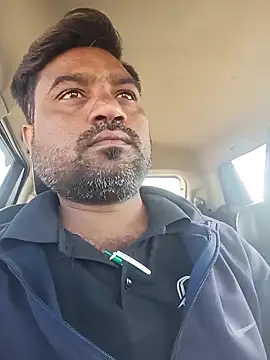 Snapshot of pintuS40 chatting on 02-13-25, 04:11 pintuS40 online show from 02-13-25, 04:11