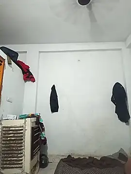 Snapshot of pintuS40 chatting on 03-08-25, 12:22 pintuS40 online show from 03-08-25, 12:22