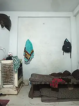 Snapshot of pintuS40 chatting on 09-18-25, 01:40 pintuS40 online show from 09-18-25, 01:40