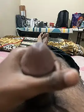 Snapshot of Thinboycock chatting on 01-11-26, 05:07 Thinboycock online show from 01-11-26, 05:07