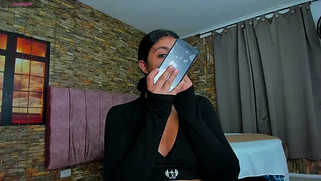 Snapshot of viktorya_xue chatting on 03-10-25, 11:32 viktorya xue online show from 03-10-25, 11:32