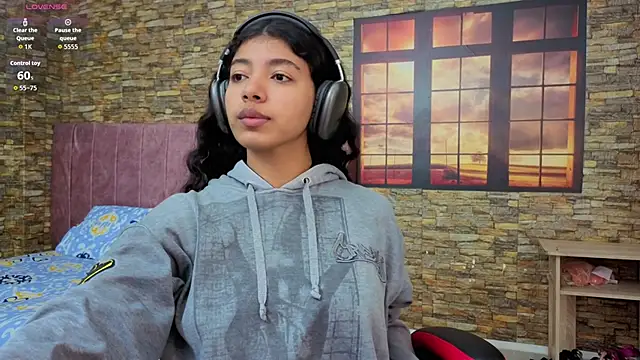 Snapshot of viktorya_xue chatting on 10-20-25, 11:21 viktorya xue online show from 10-20-25, 11:21