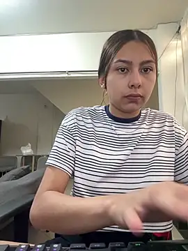 Snapshot of Im_sophia1 chatting on 12-28-24, 02:10 Im sophia1 online show from 12-28-24, 02:10