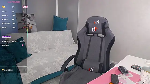 Snapshot of Sofia_Soul chatting on 10-12-25, 01:21 Sofia Soul online show from 10-12-25, 01:21