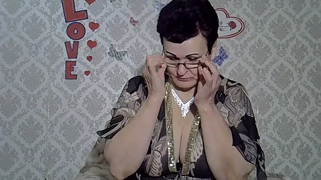 Snapshot of PaulaGolden chatting on 12-10-24, 09:23 PaulaGolden online show from 12-10-24, 09:23