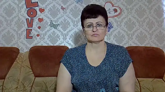 Snapshot of PaulaGolden chatting on 10-18-25, 08:26 PaulaGolden online show from 10-18-25, 08:26