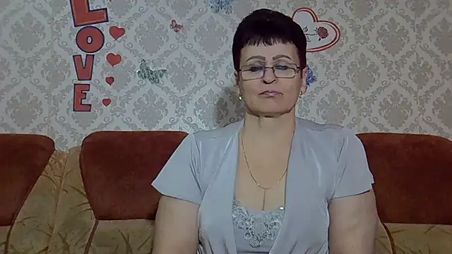 Snapshot of PaulaGolden chatting on 10-21-25, 11:33 PaulaGolden online show from 10-21-25, 11:33