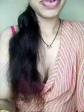 Snapshot of Fair-magic-woman chatting on 01-30-25, 06:35 Fair-magic-woman online show from 01-30-25, 06:35